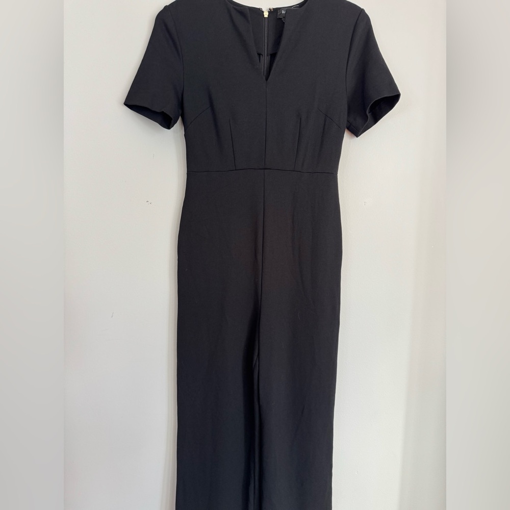 Kate Spade Black V-Neck one piece jumpsuit. Cropped, wide leg. XS.